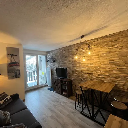 Studio Style Montagne Chic Apartment